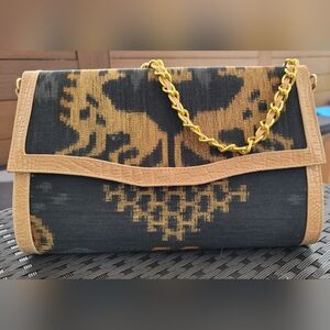 Elegant Black and Gold Women's Bag